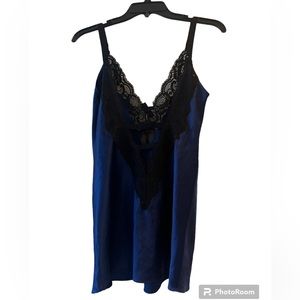Victoria’s Secret Camisole M